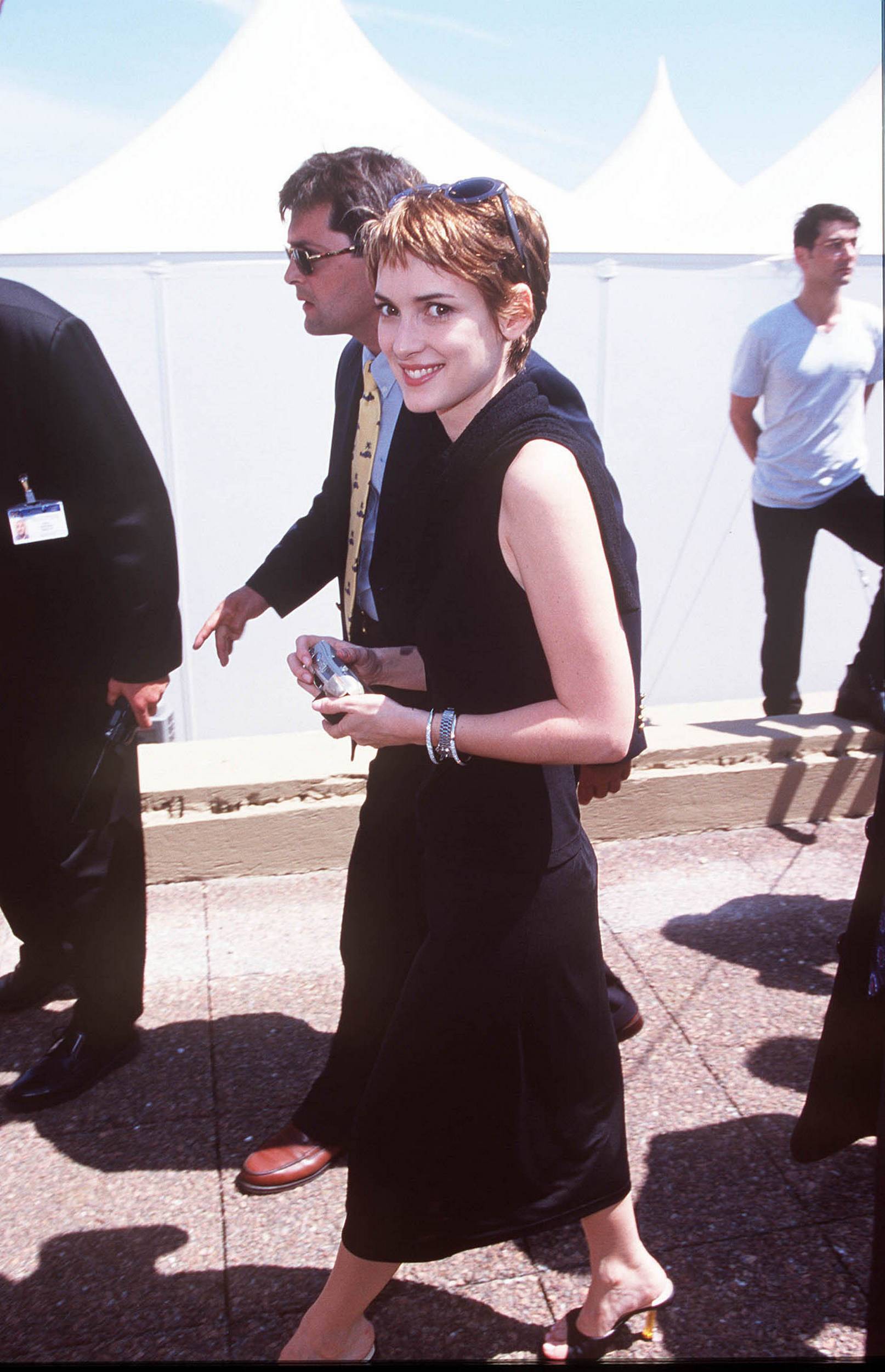 HQ-003.jpg HQ-003.jpg