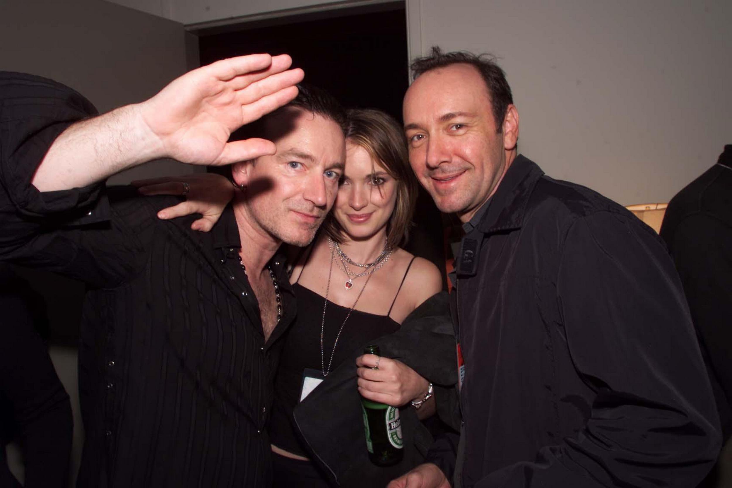 HQ_0016.jpg HQ_0016.jpg