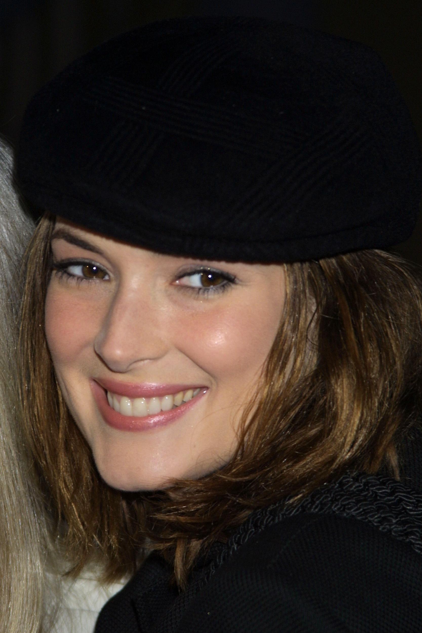 HQ_0027.jpg HQ_0027.jpg