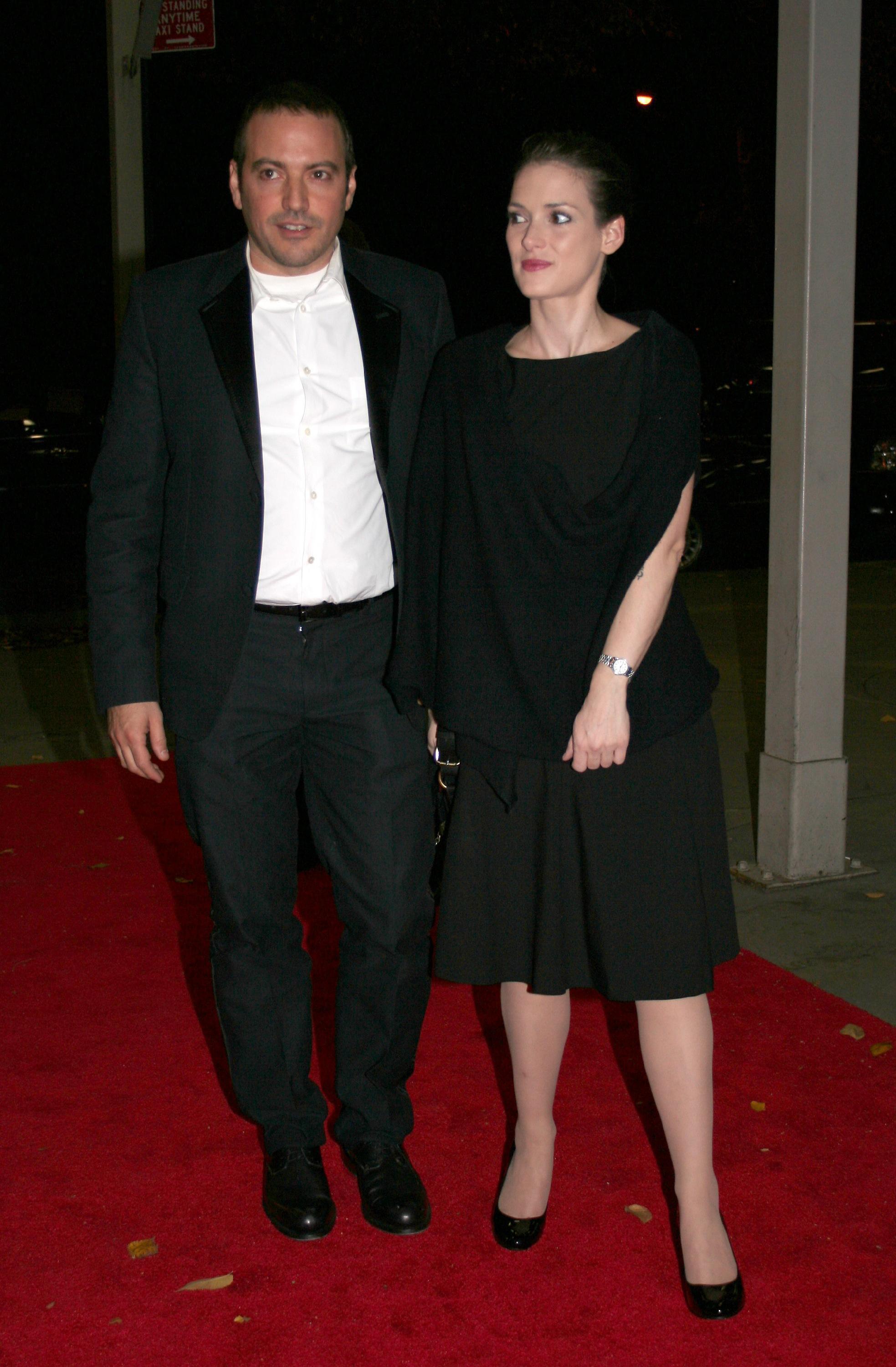 hq006.jpg hq006.jpg