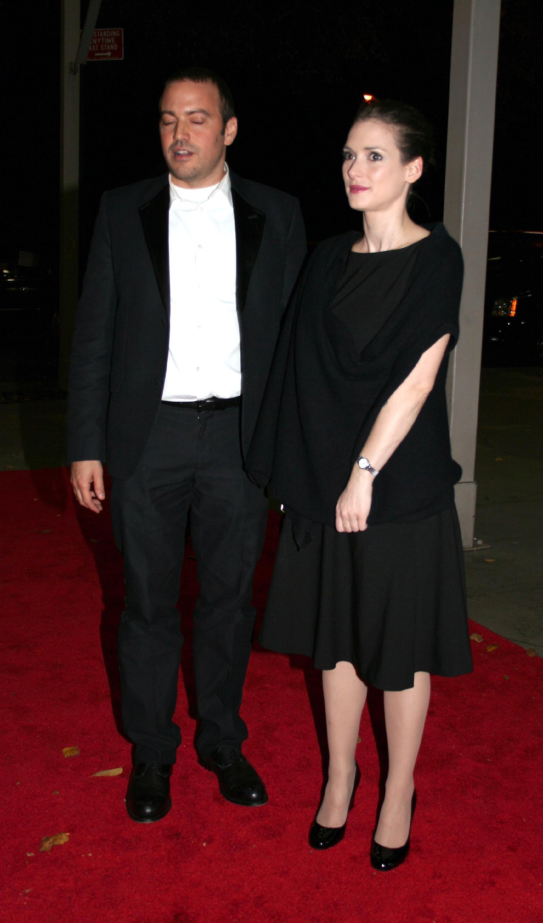 hq007.jpg hq007.jpg