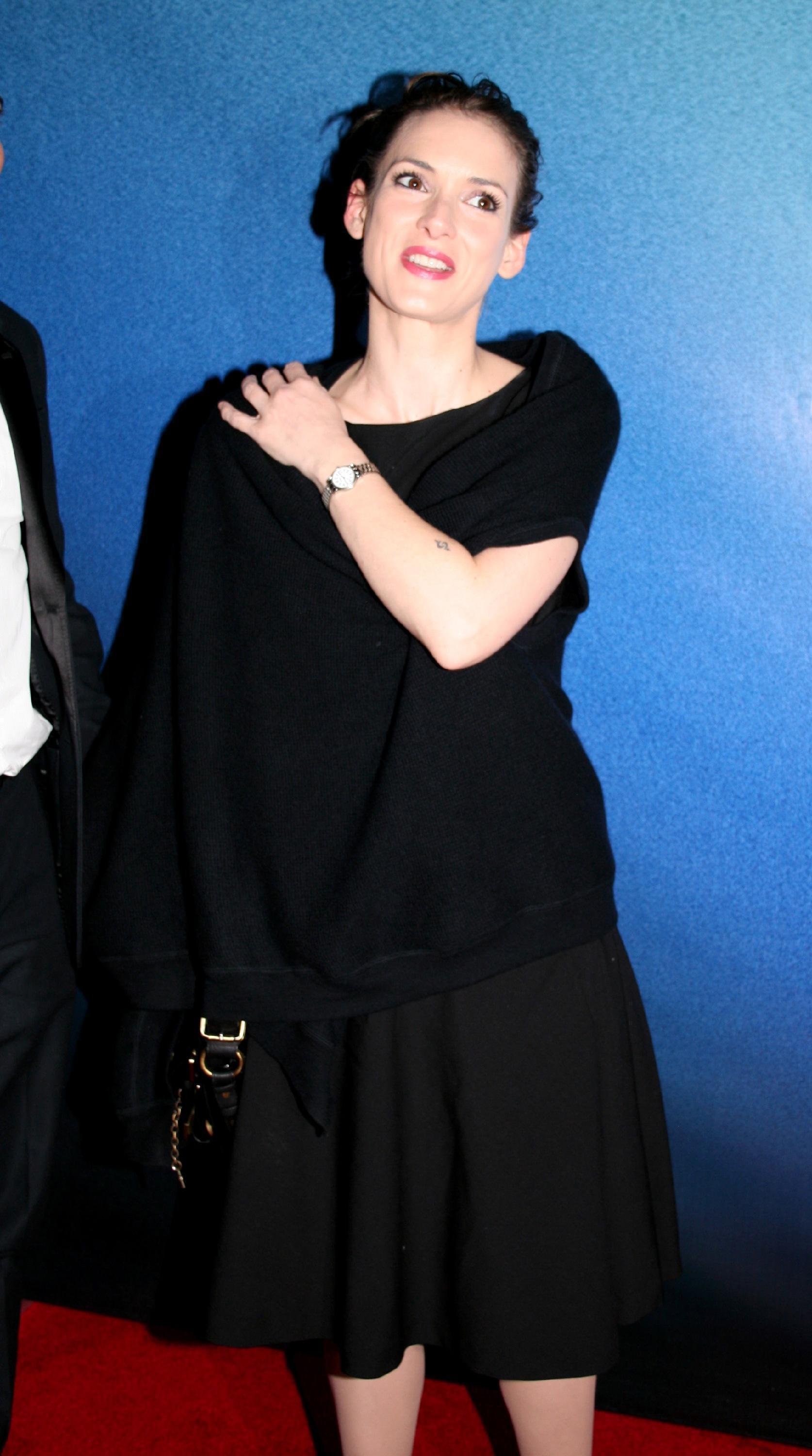 hq012.jpg hq012.jpg