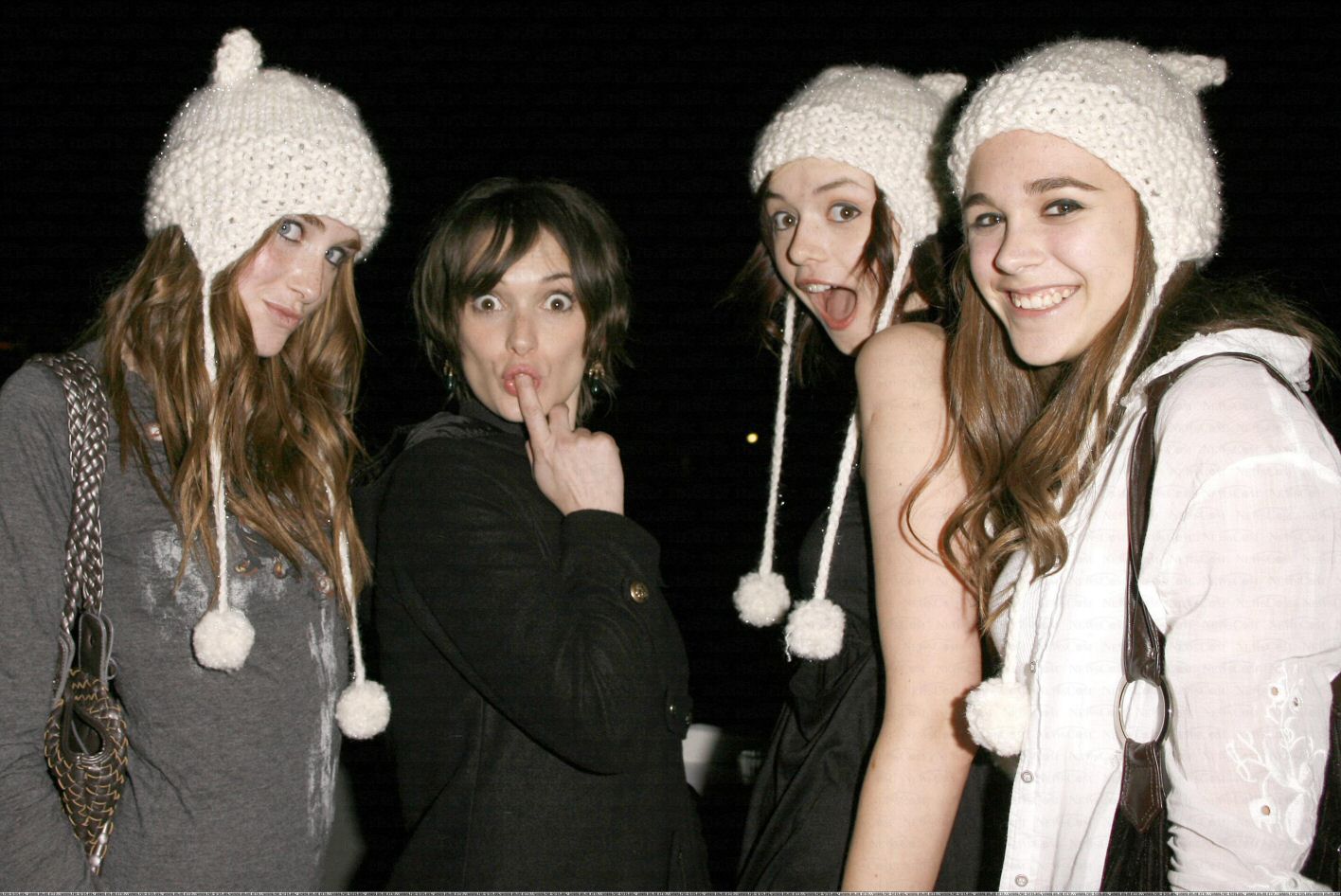 hq005.jpg hq005.jpg