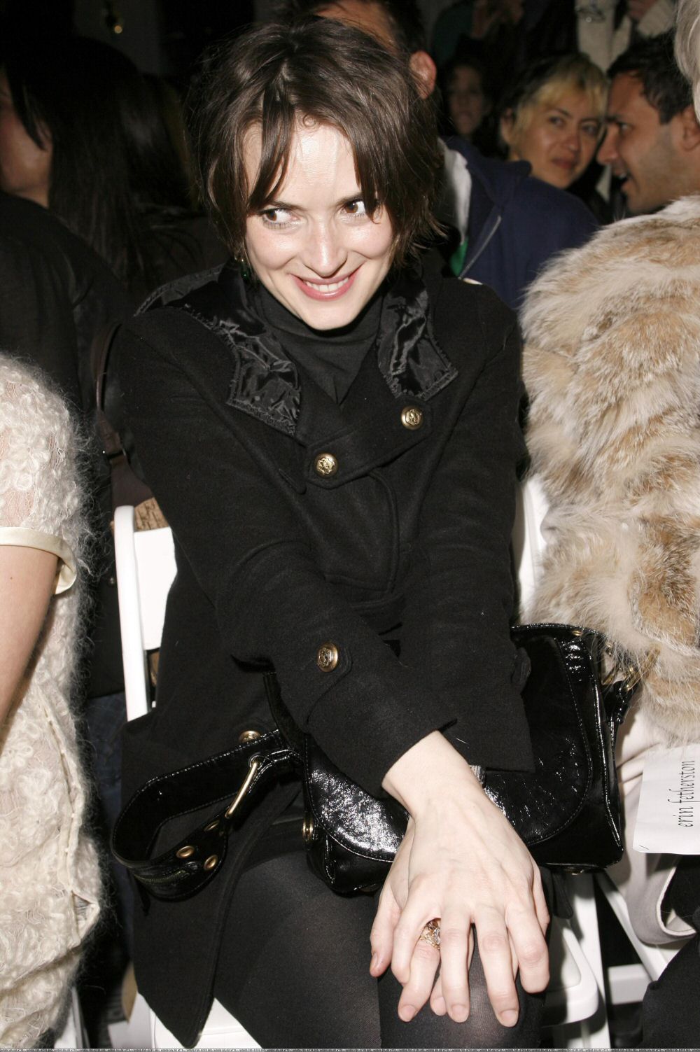 hq008.jpg hq008.jpg