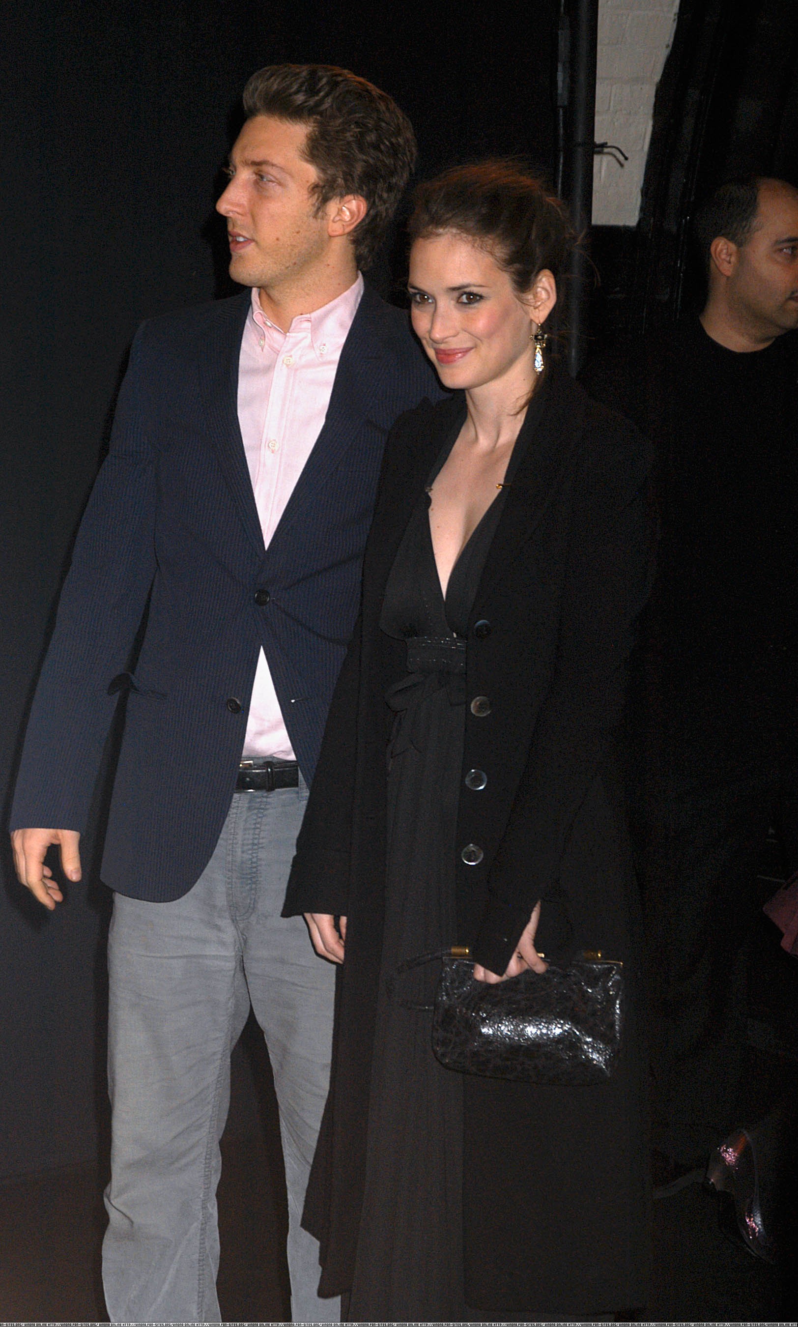 hq028.jpg hq028.jpg