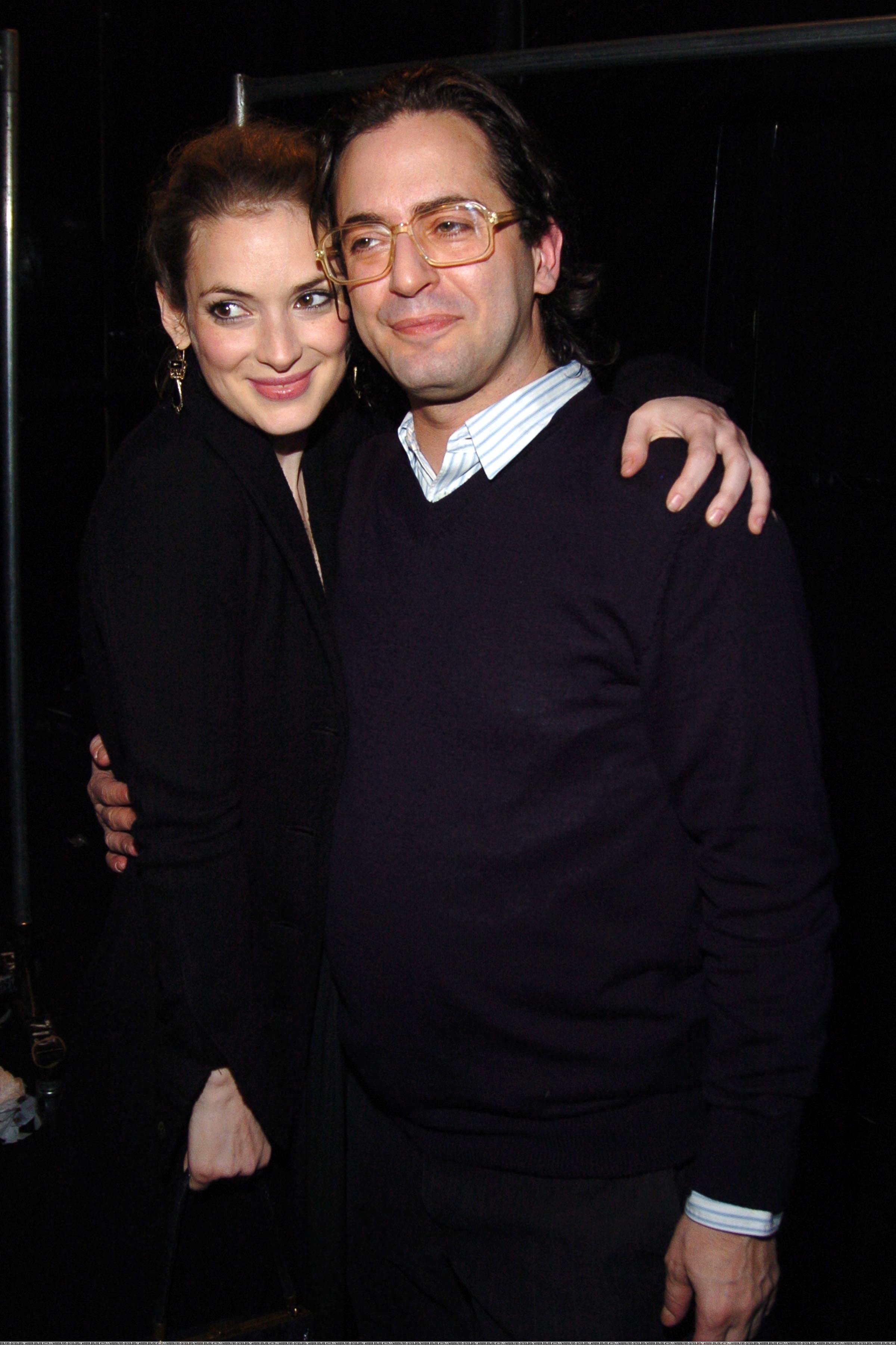 hq056.jpg hq056.jpg