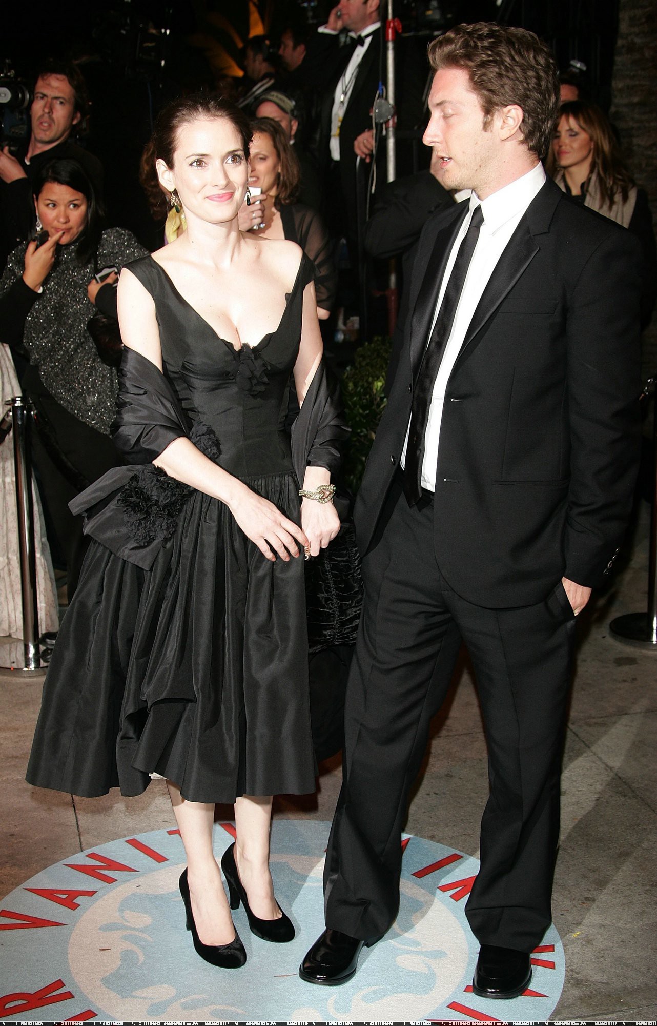 hq006.jpg hq006.jpg