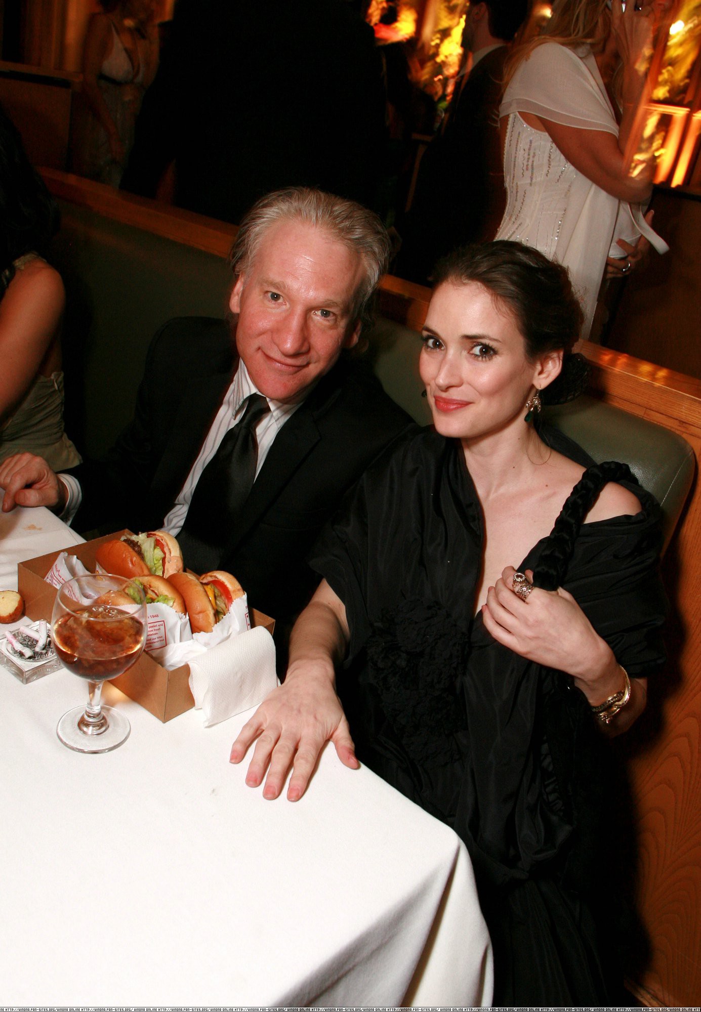 hq015.jpg hq015.jpg