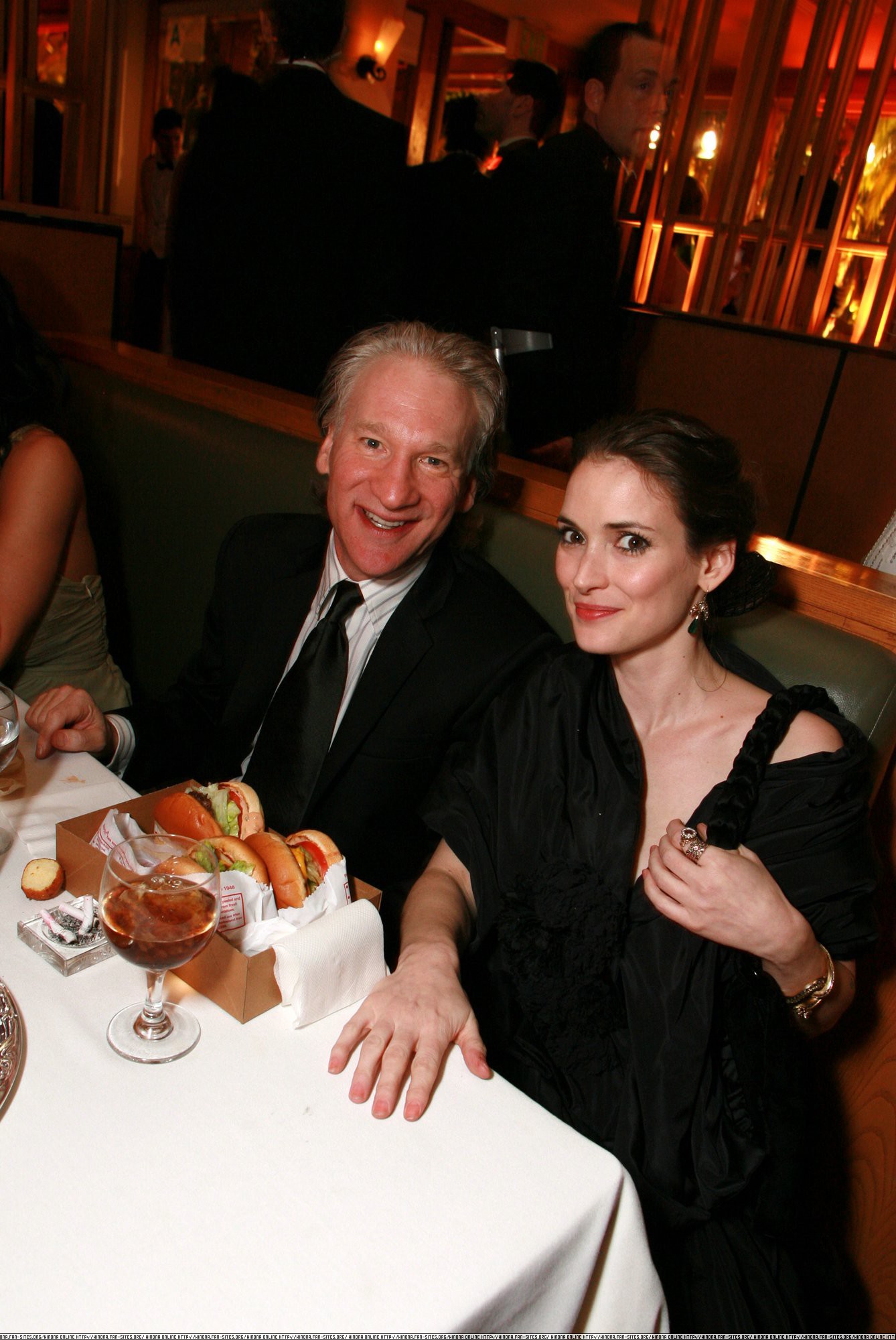 hq016.jpg hq016.jpg