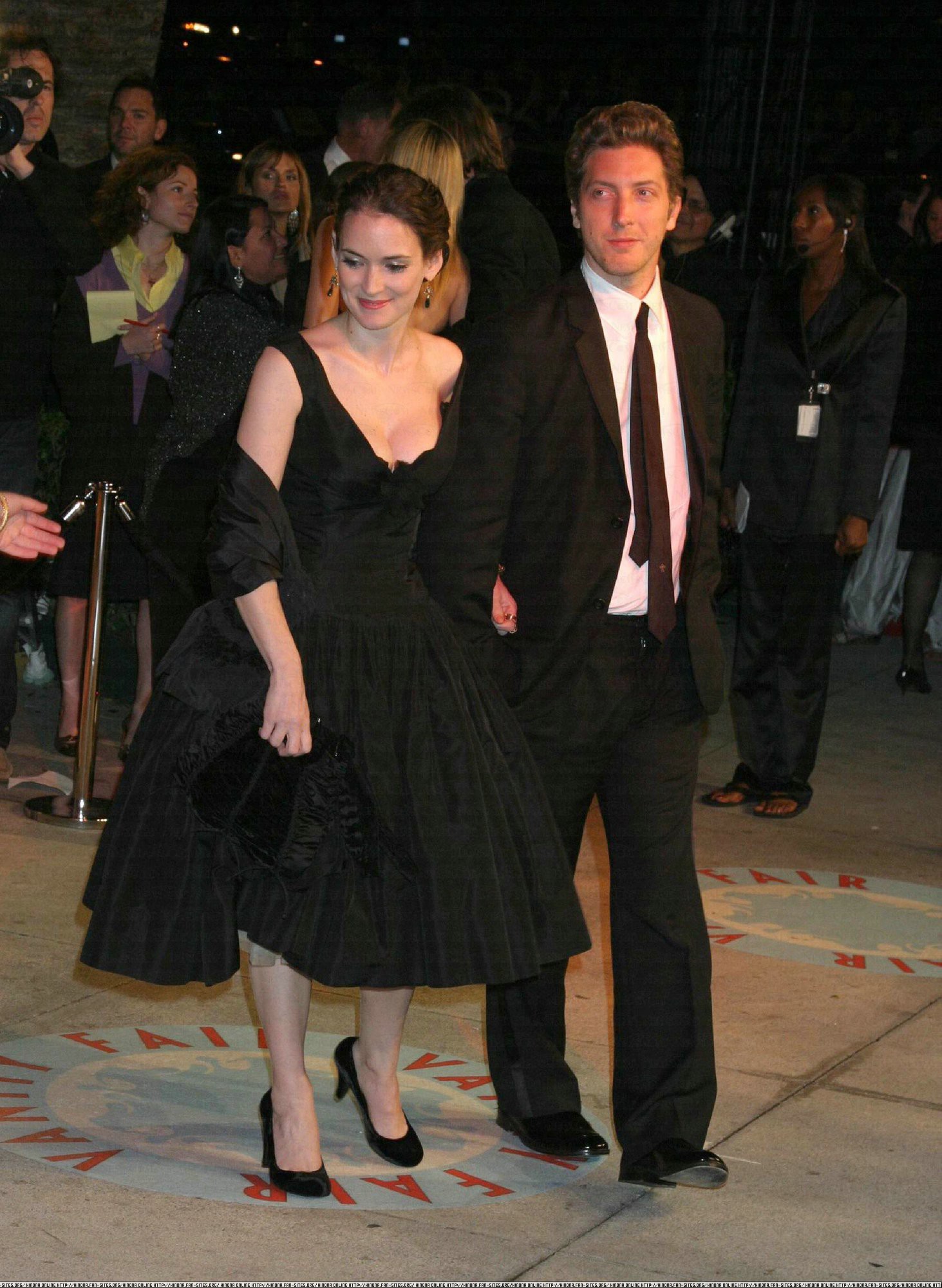 hq041.jpg hq041.jpg