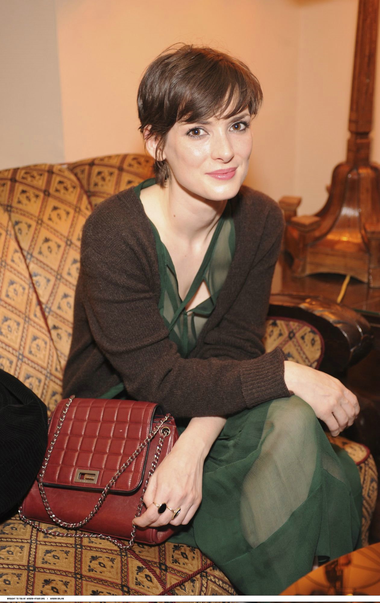 hq-a_003.jpg hq-a_003.jpg