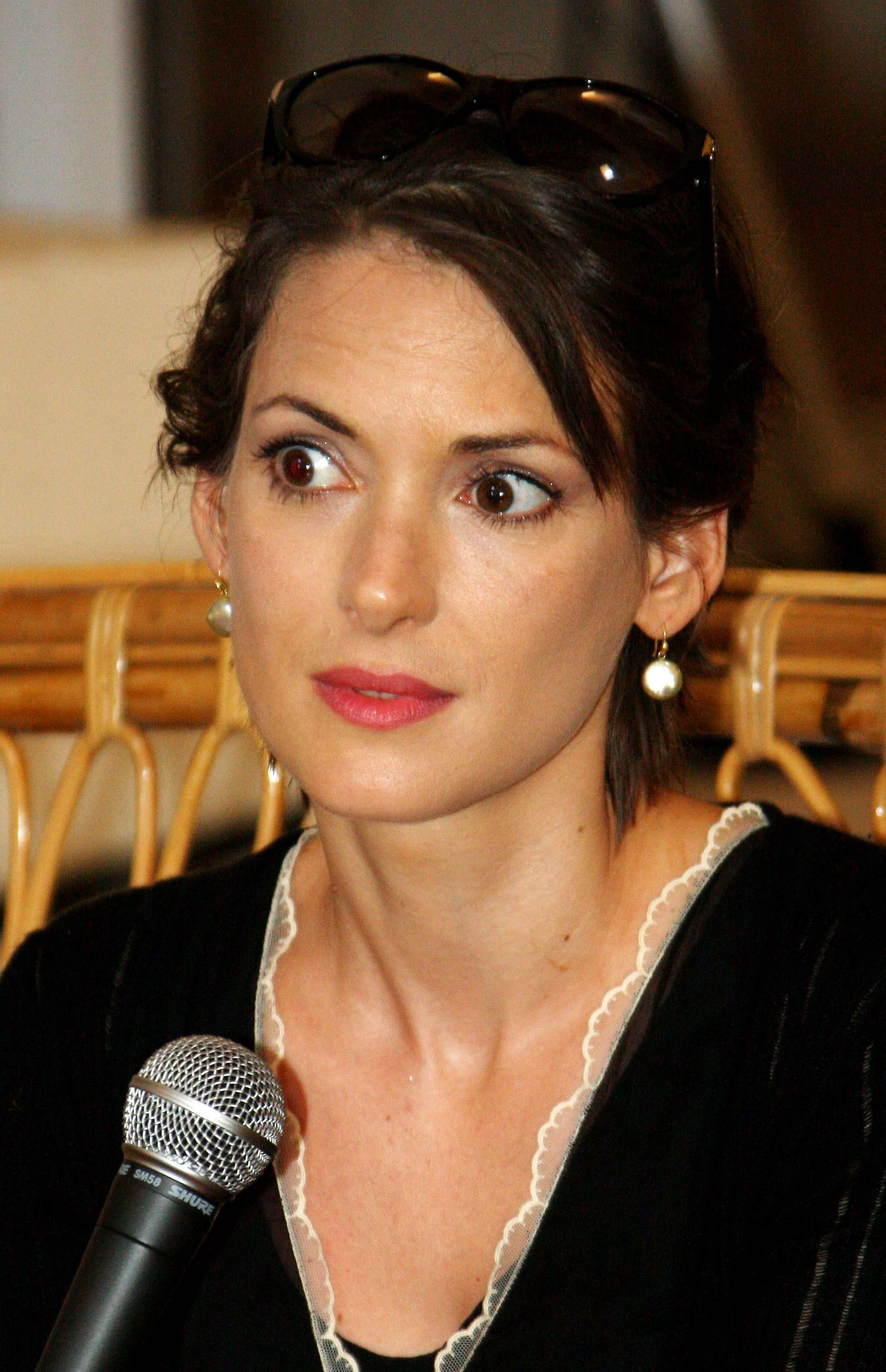 HQ_001.jpg HQ_001.jpg