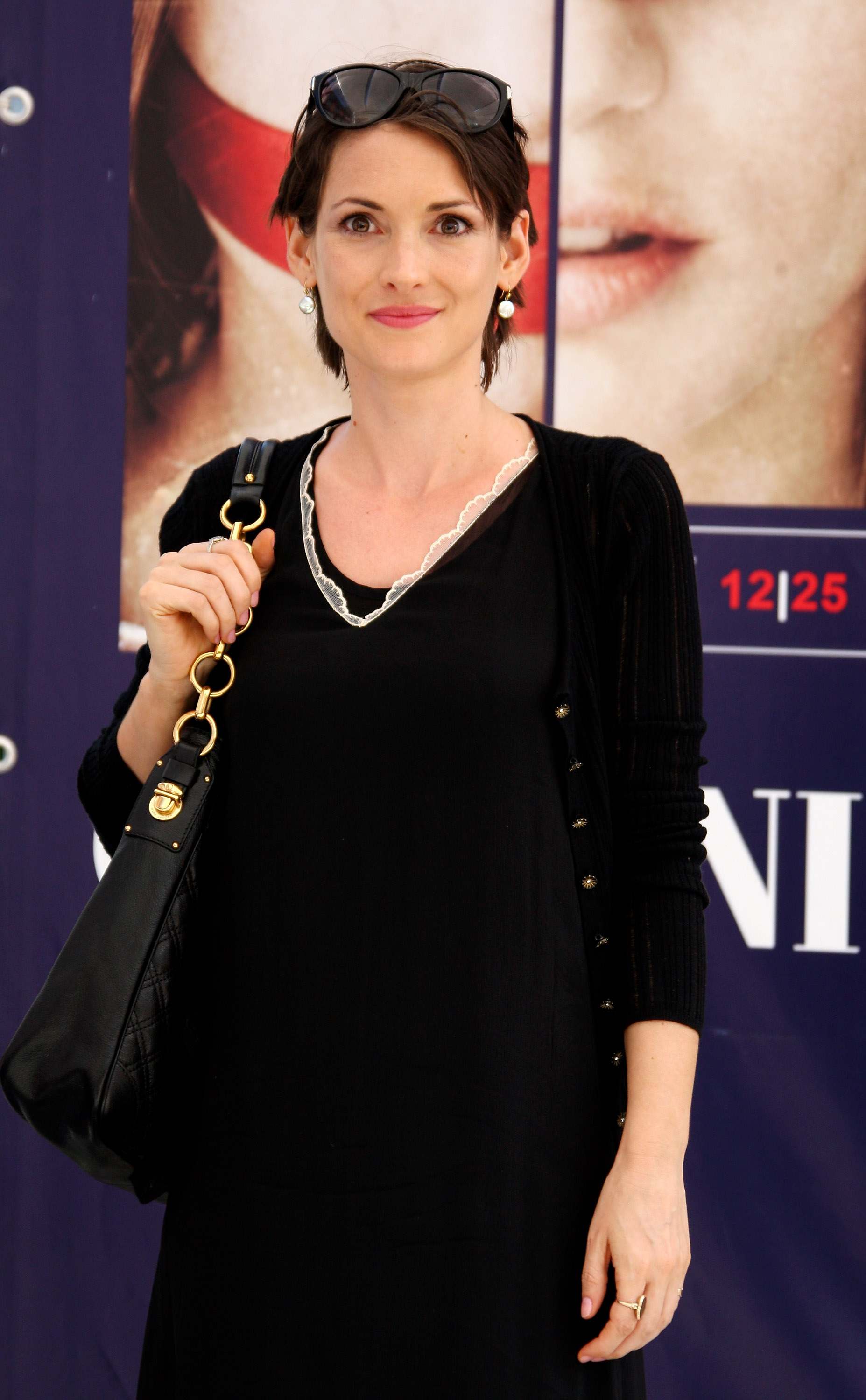 HQ_027.jpg HQ_027.jpg