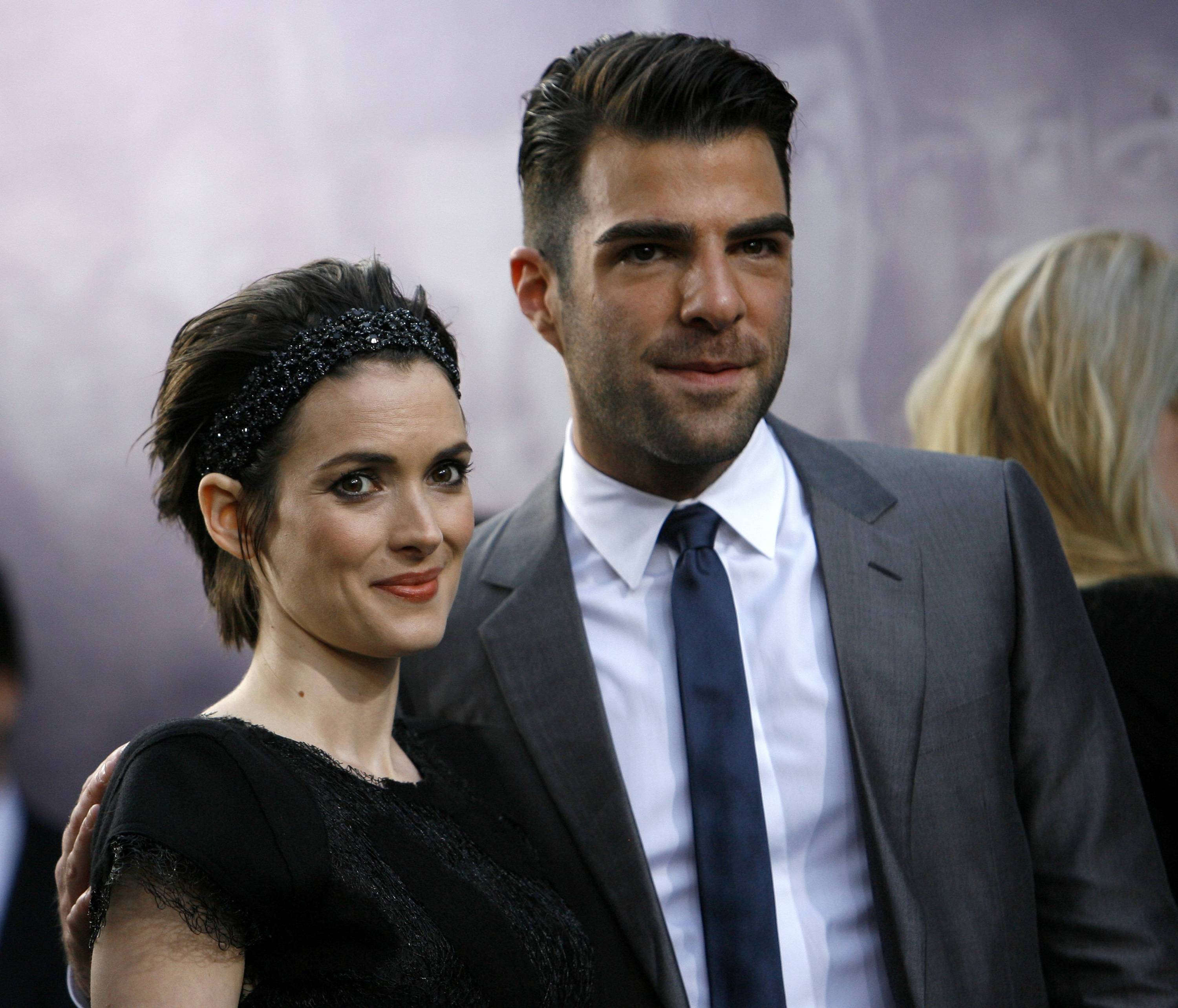 hq068.jpg hq068.jpg