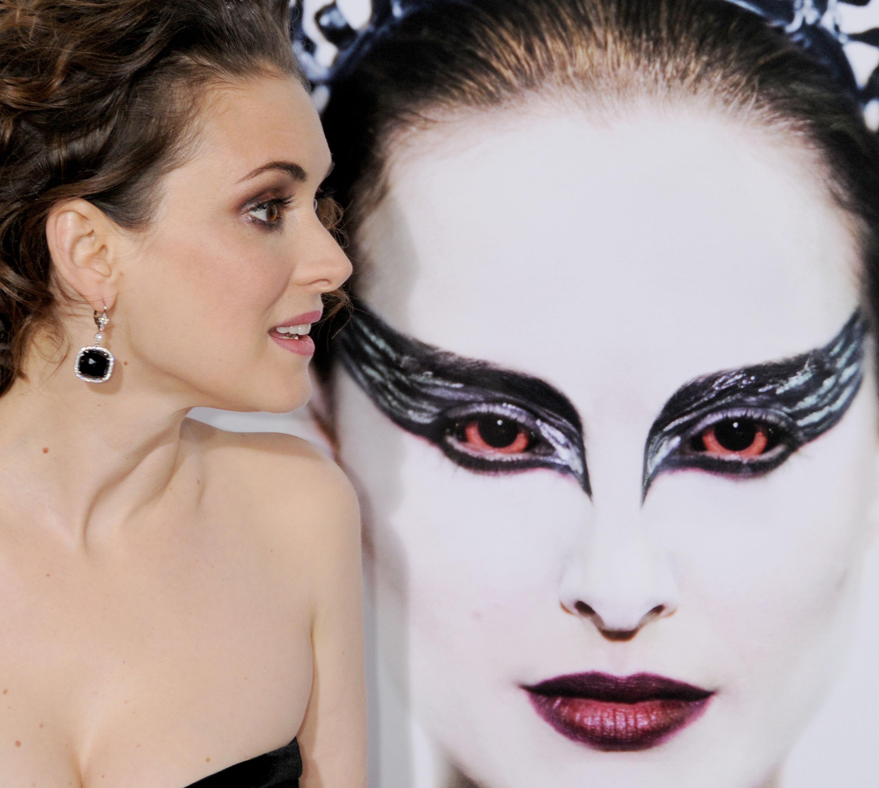 HQ_200.jpg HQ_200.jpg