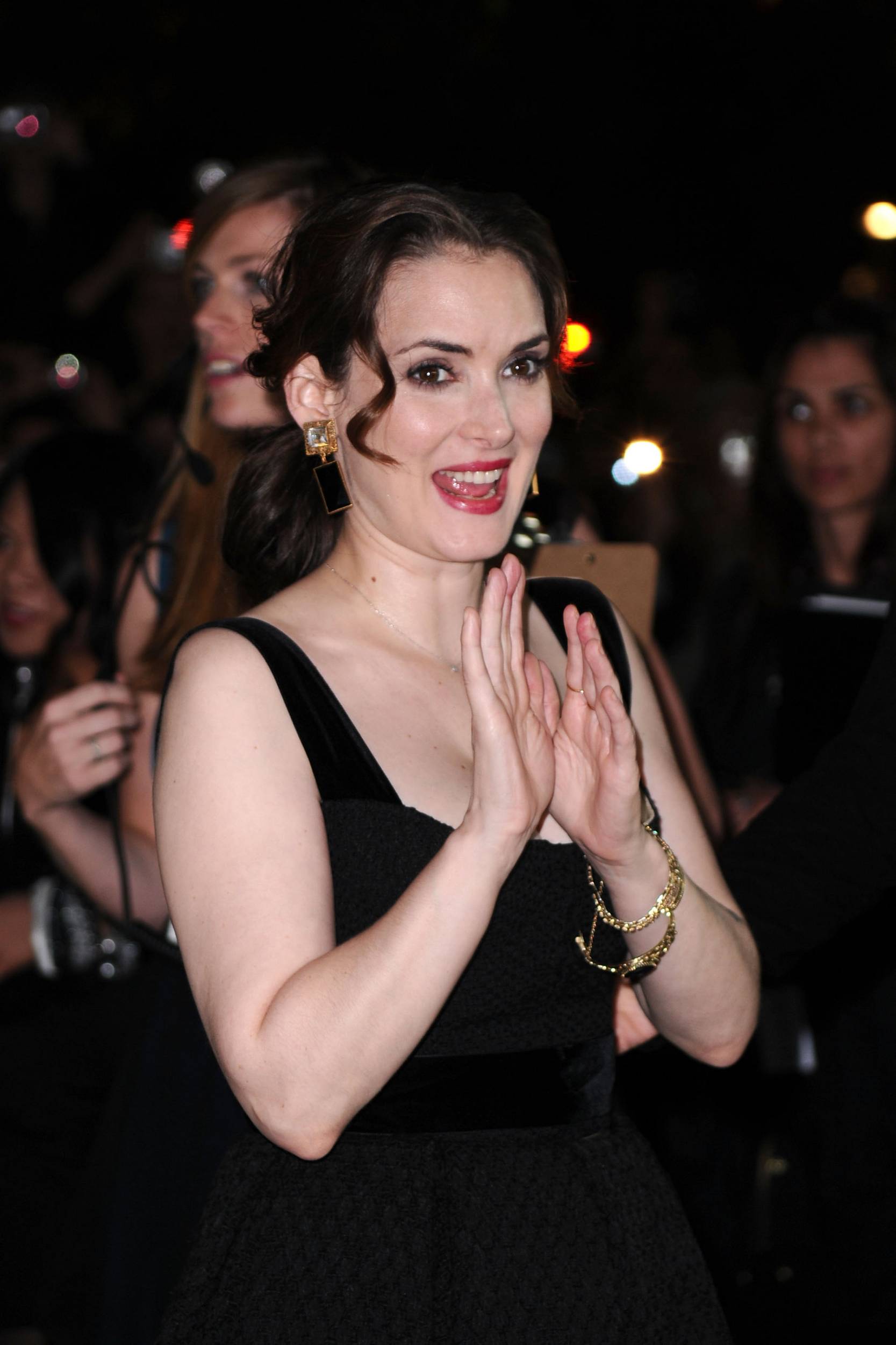 HQ-001.jpg HQ-001.jpg