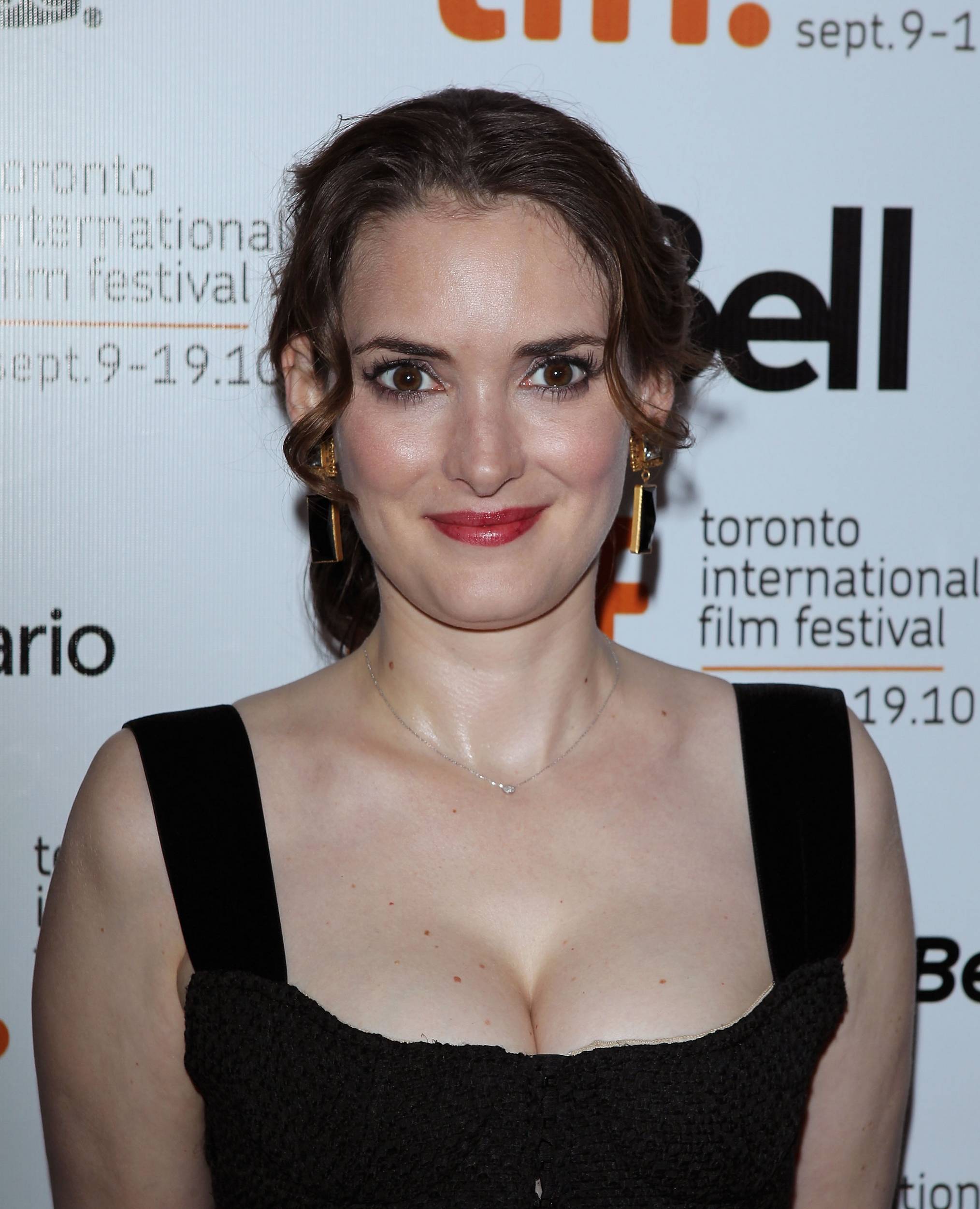HQ-010.jpg HQ-010.jpg