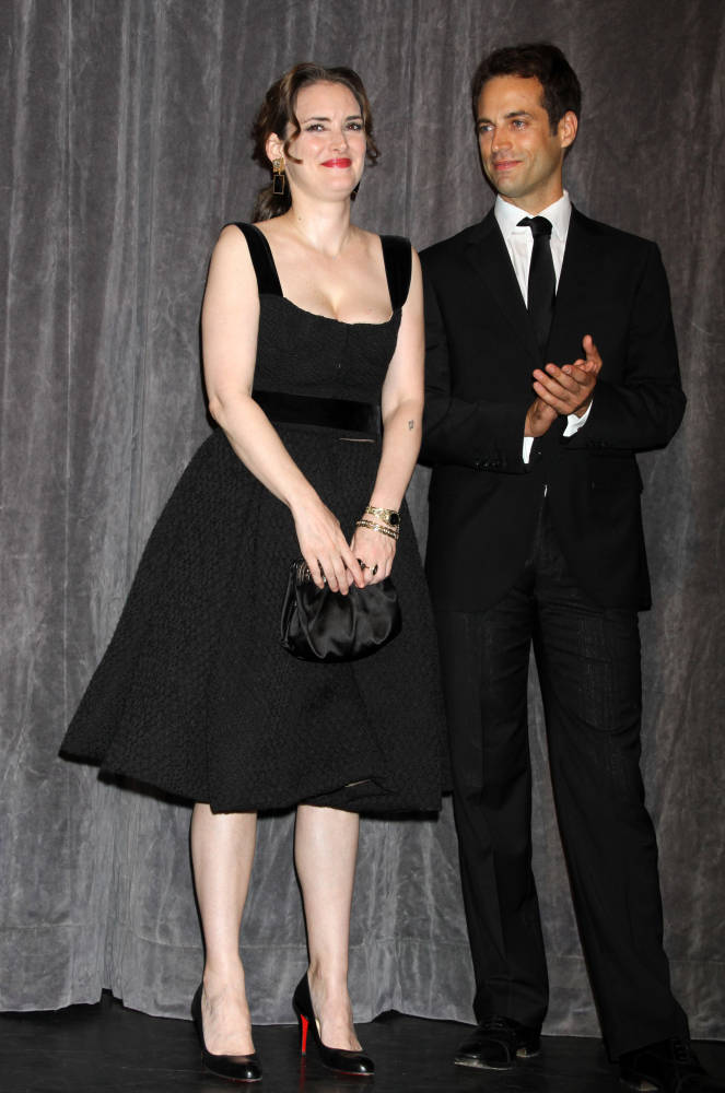 HQ_003.jpg HQ_003.jpg