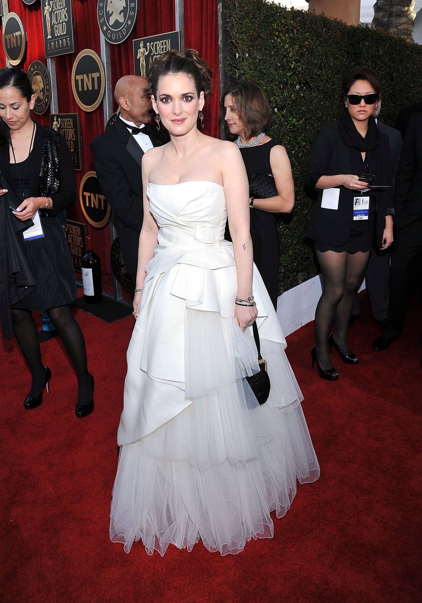 hq_0023.jpg hq_0023.jpg