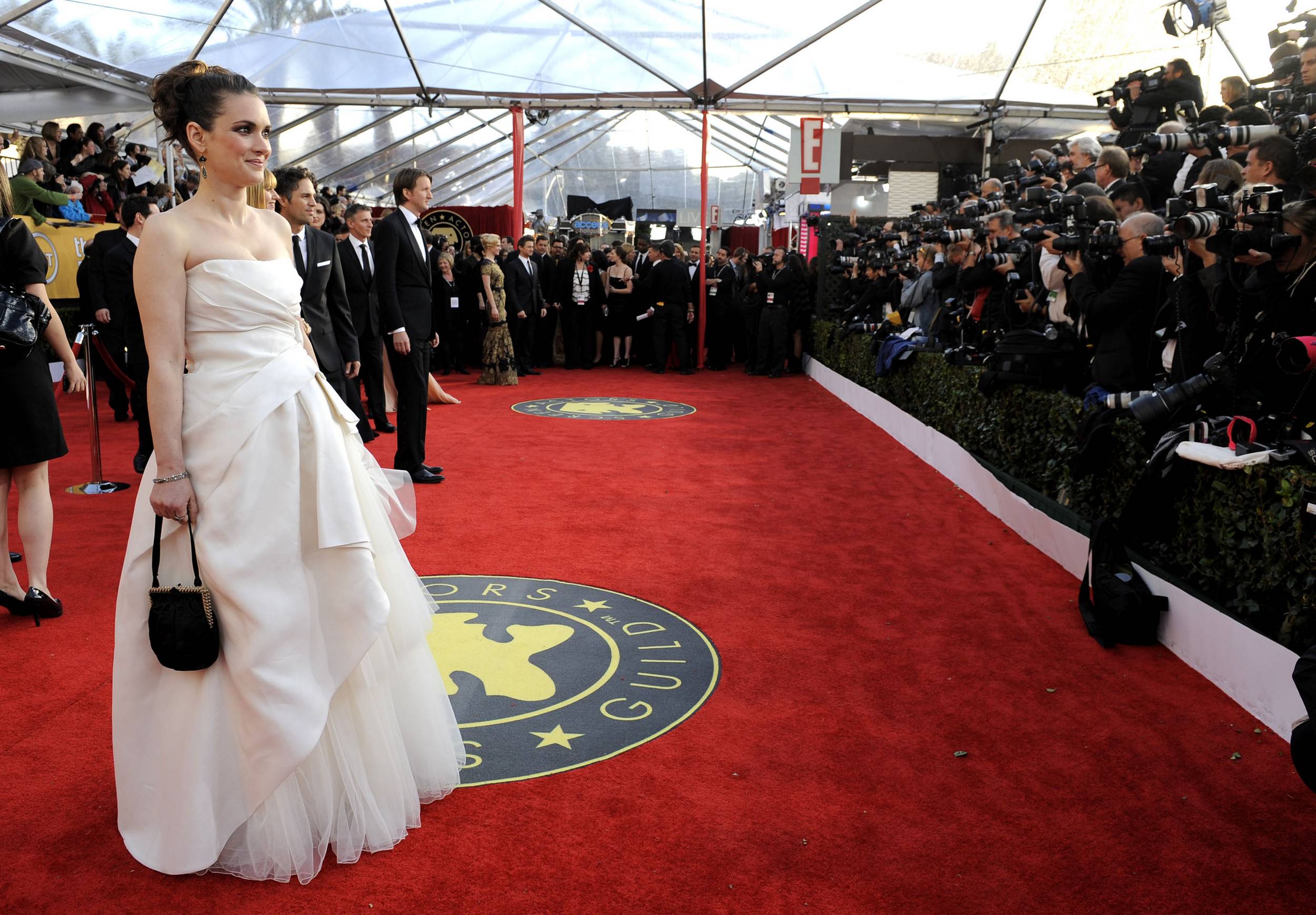 hq_0086.jpg hq_0086.jpg