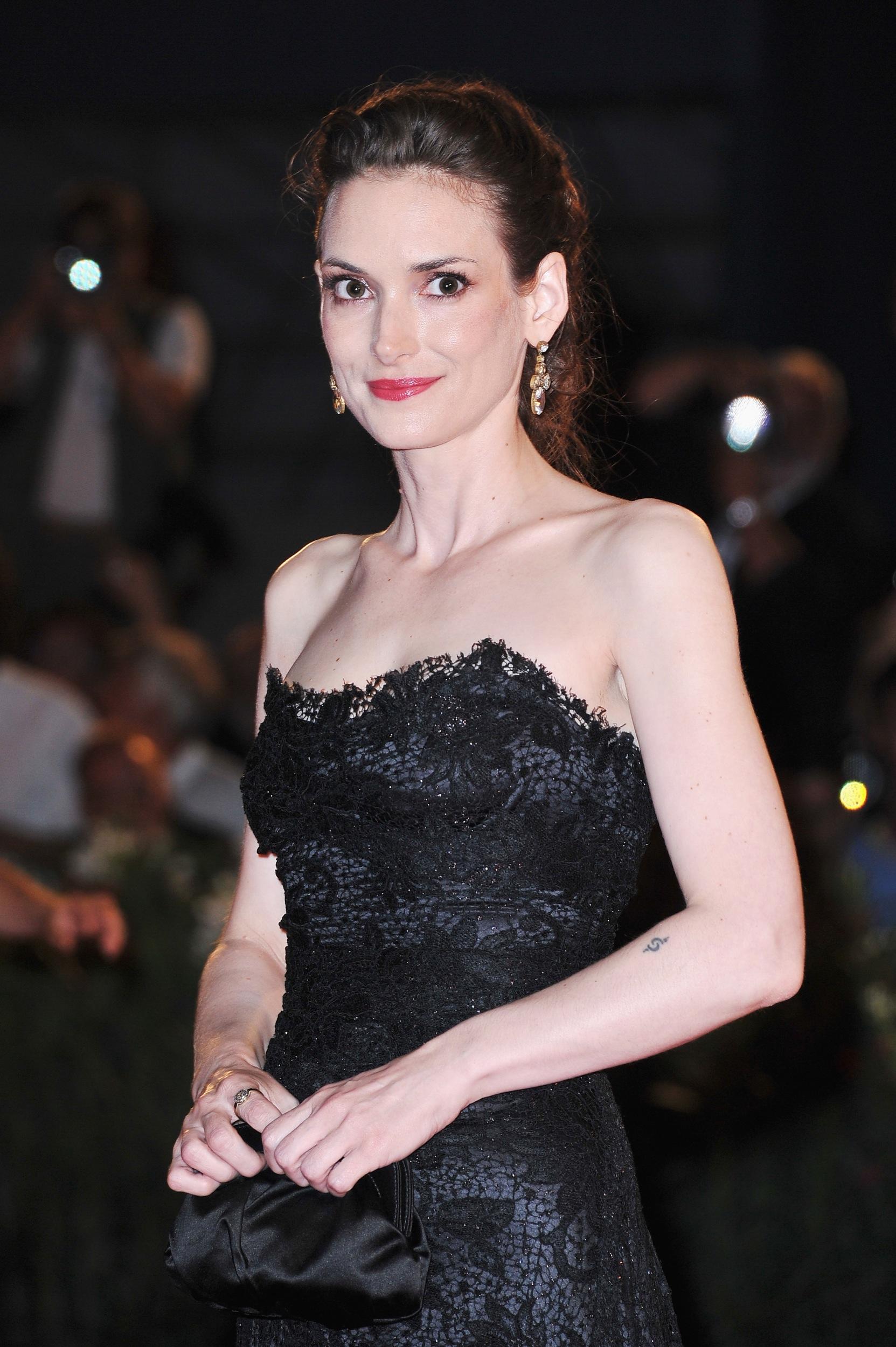 HQ_014.jpg HQ_014.jpg