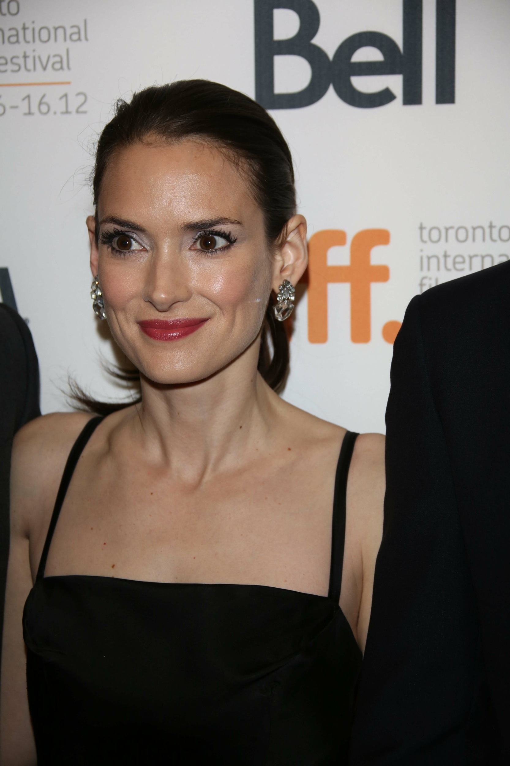 HQ_018.jpg HQ_018.jpg