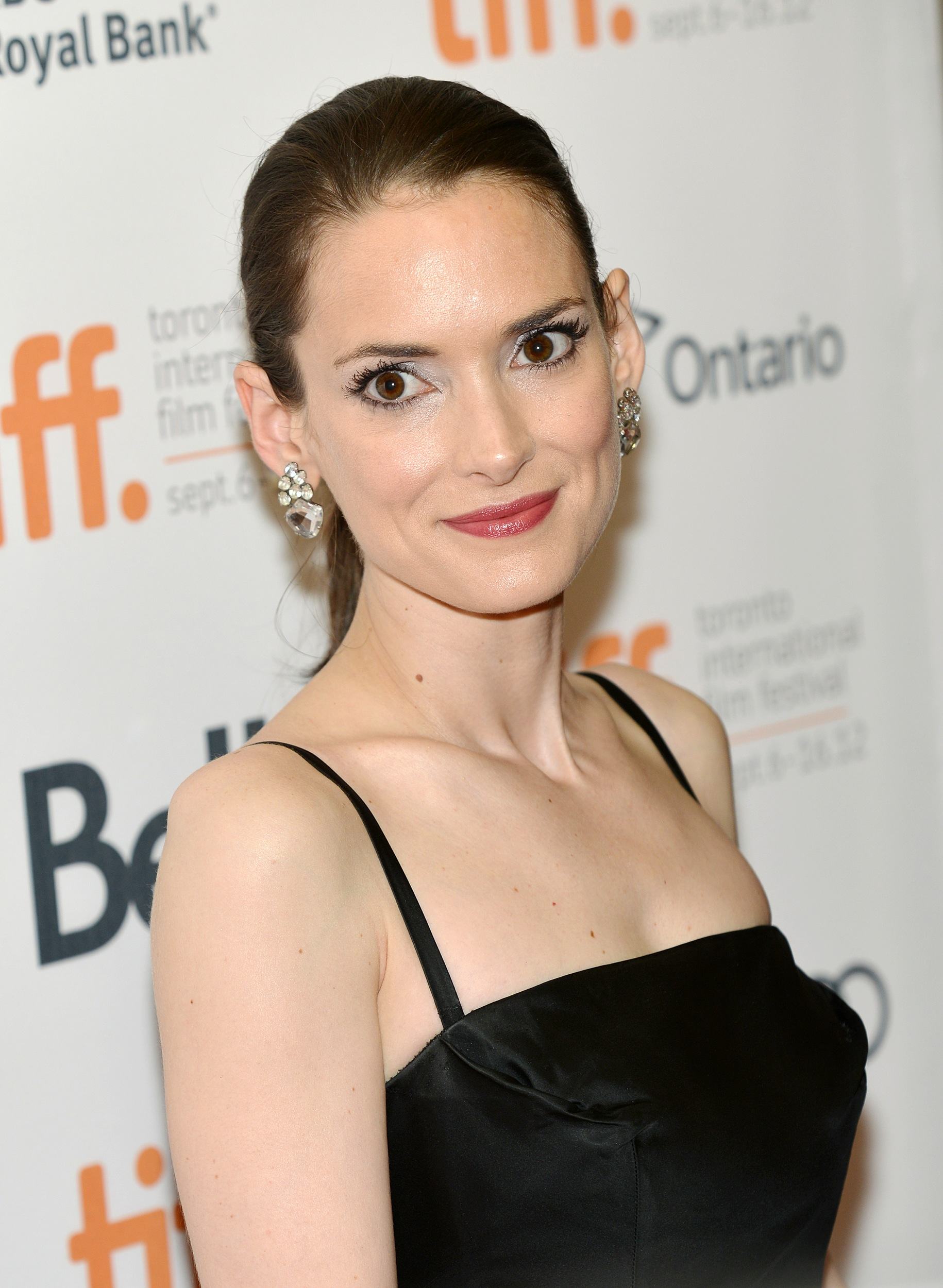 HQ_023.jpg HQ_023.jpg