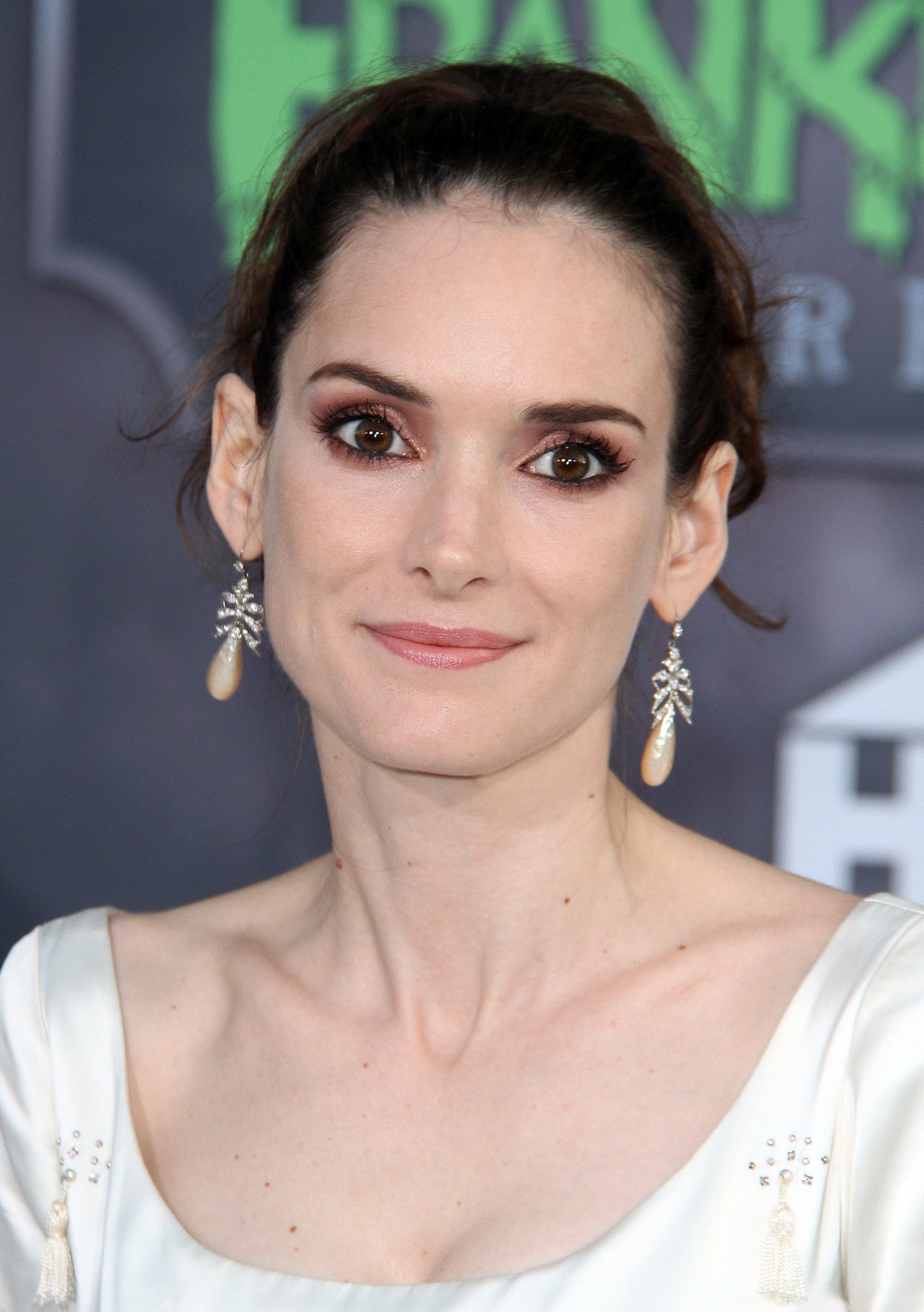 HQ_240.jpg HQ_240.jpg