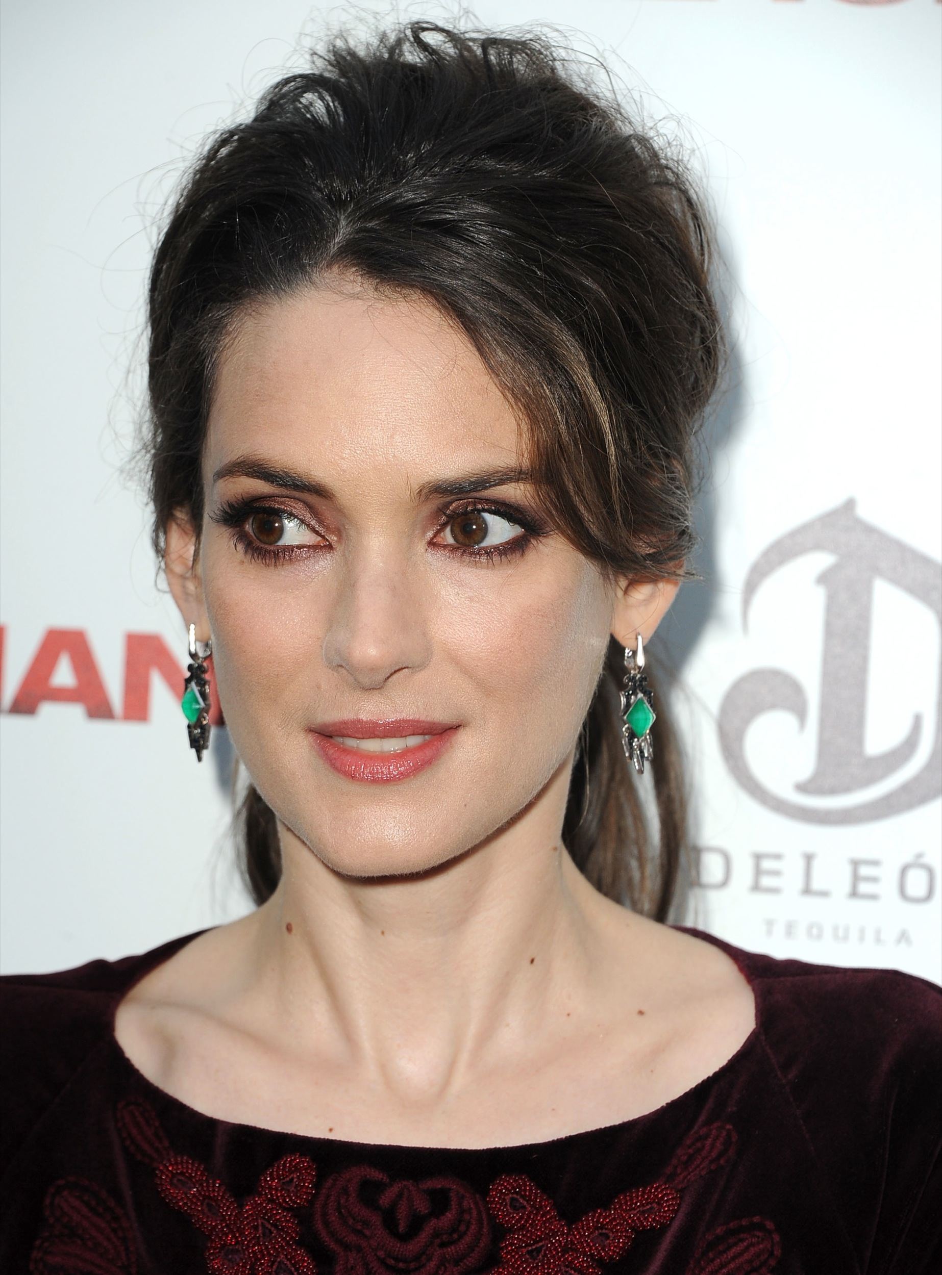 HQ-106.jpg HQ-106.jpg