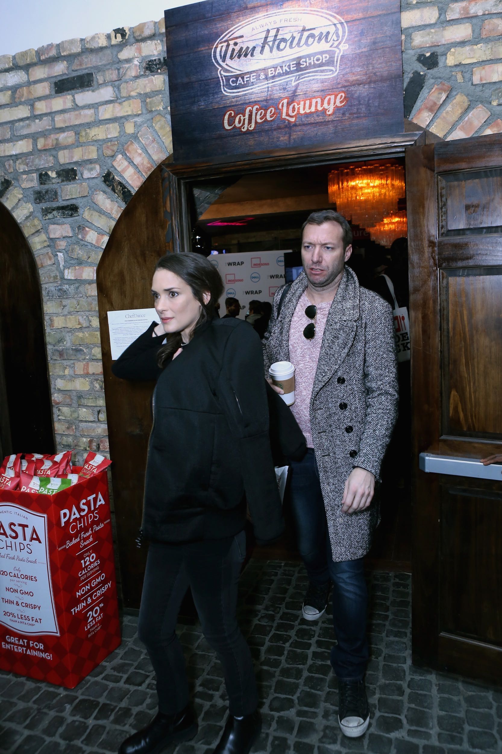 HQ_001.jpg HQ_001.jpg