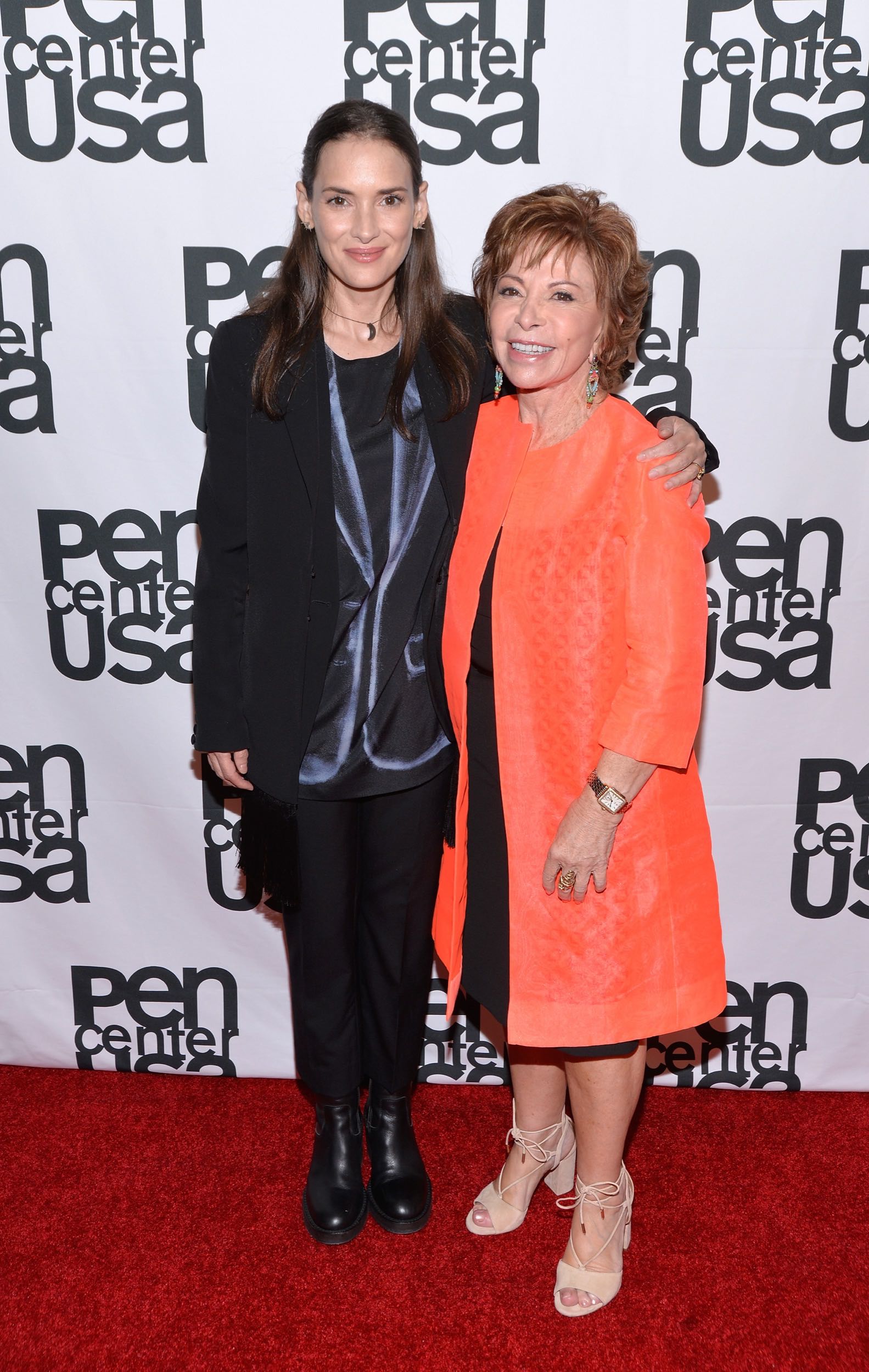 WF-PenCenterIsabelAllende_047.jpg
