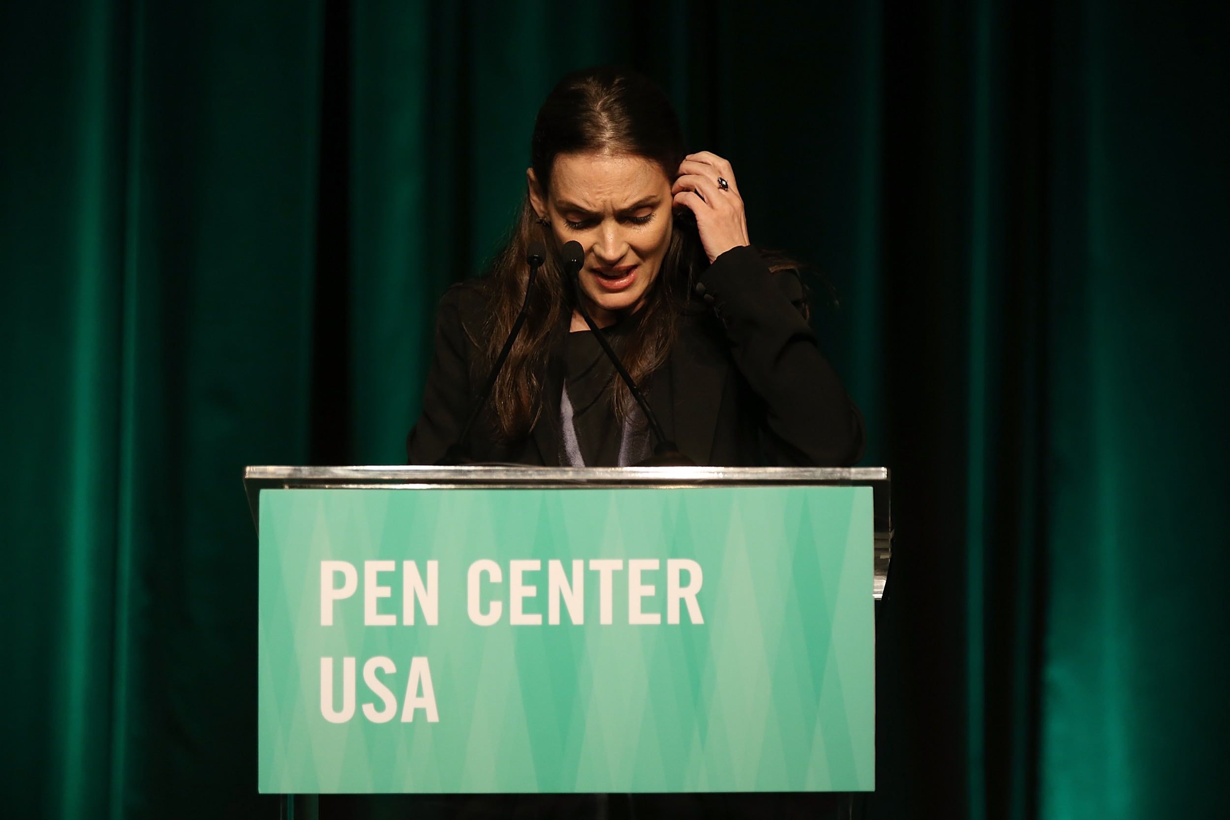 WF-PenCenterIsabelAllende_065.jpg WF-PenCenterIsabelAllende_065.jpg