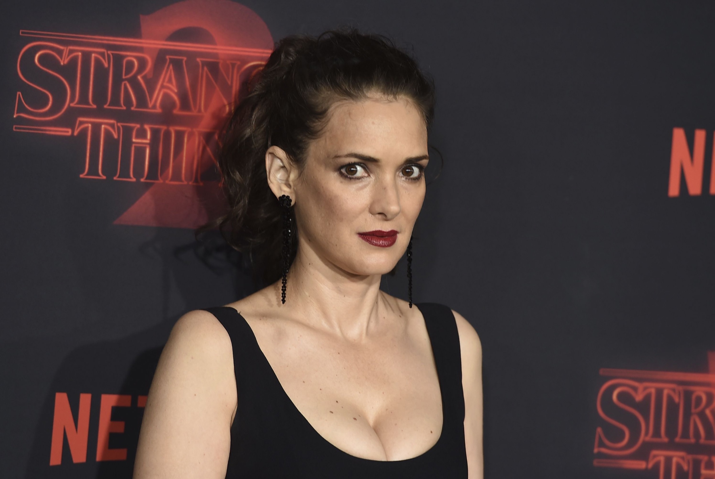 WF-StrangerThingsS2Premiere_142.jpg WF-StrangerThingsS2Premiere_142.jpg