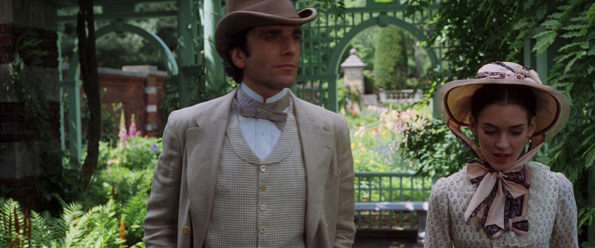theageofinnocence-0234.jpg theageofinnocence-0234.jpg