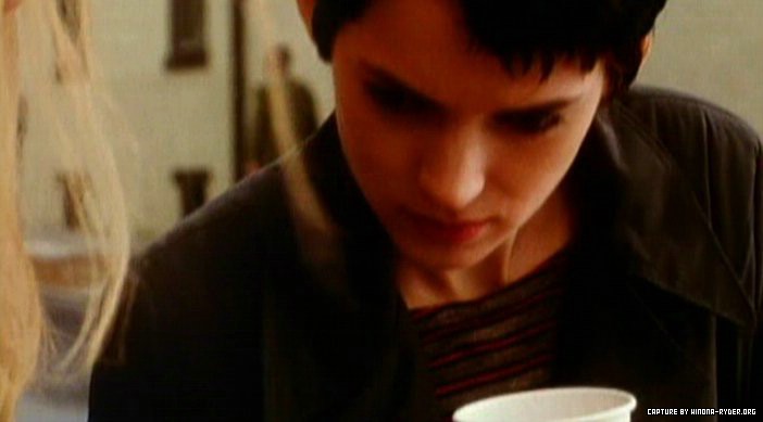 girl-interrupted_deleted-scenes_087.jpg