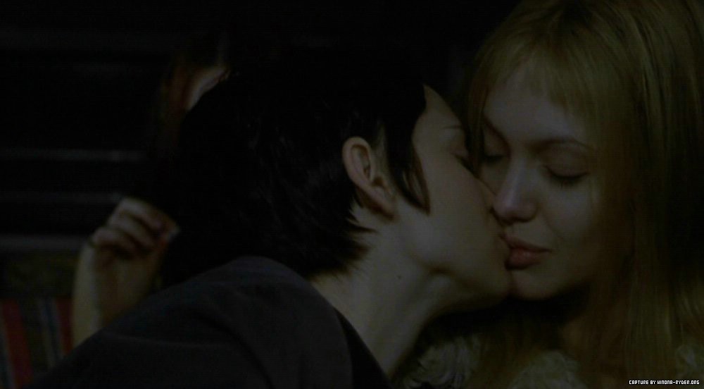 girl-interrupted_363.jpg girl-interrupted_363.jpg