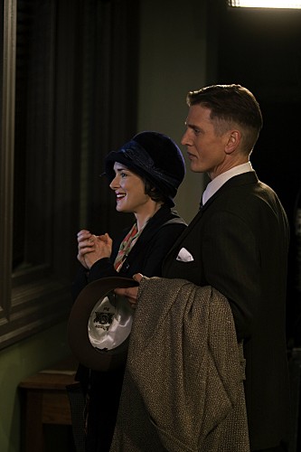 whenloveisnotenough-stills_008.jpg