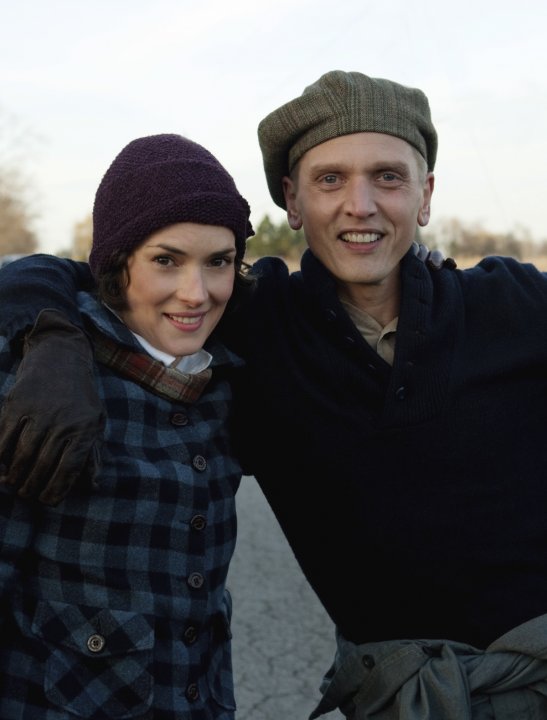 whenloveisnotenough-stills_022.jpg