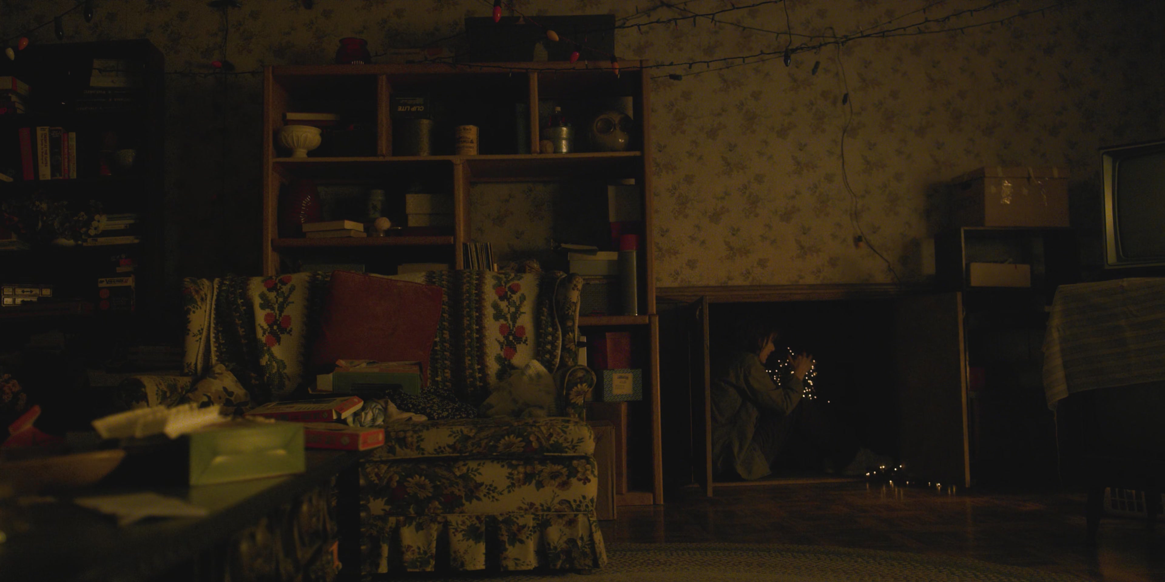 WF-StrangerThings103_275.jpg WF-StrangerThings103_275.jpg