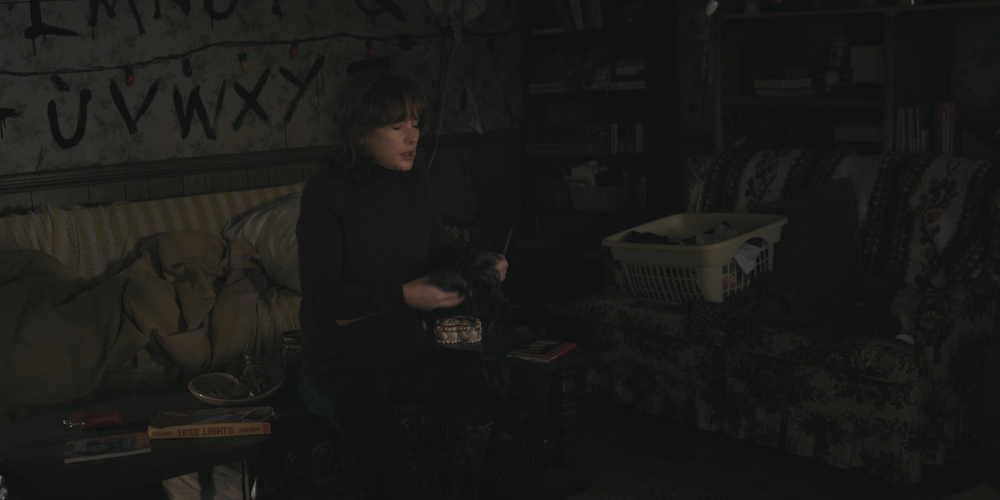 WF-StrangerThings105_248.jpg WF-StrangerThings105_248.jpg