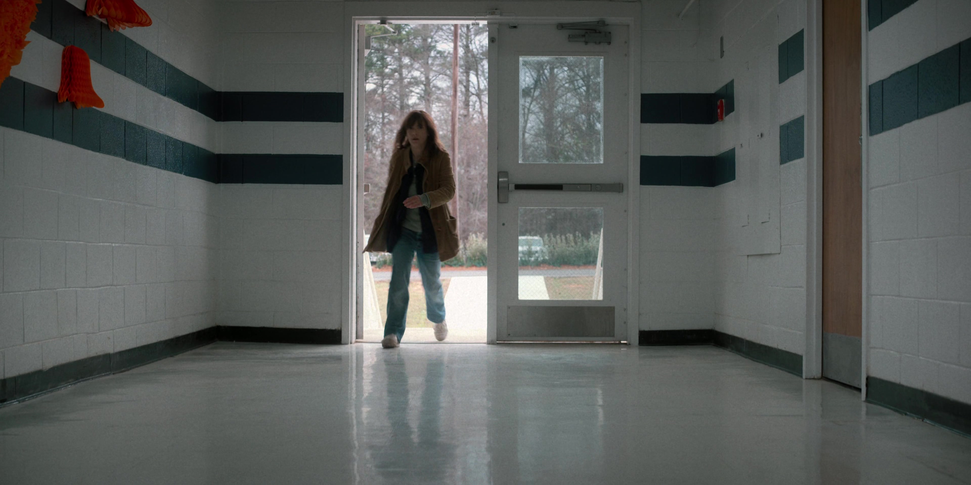 WF-StrangerThings204_004.jpg WF-StrangerThings204_004.jpg